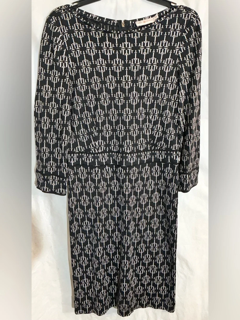 Tory Burch 100% Silk Retro Monogram Dress Sz M Stretch Party Office